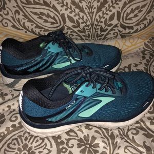 Brooks GTS 18